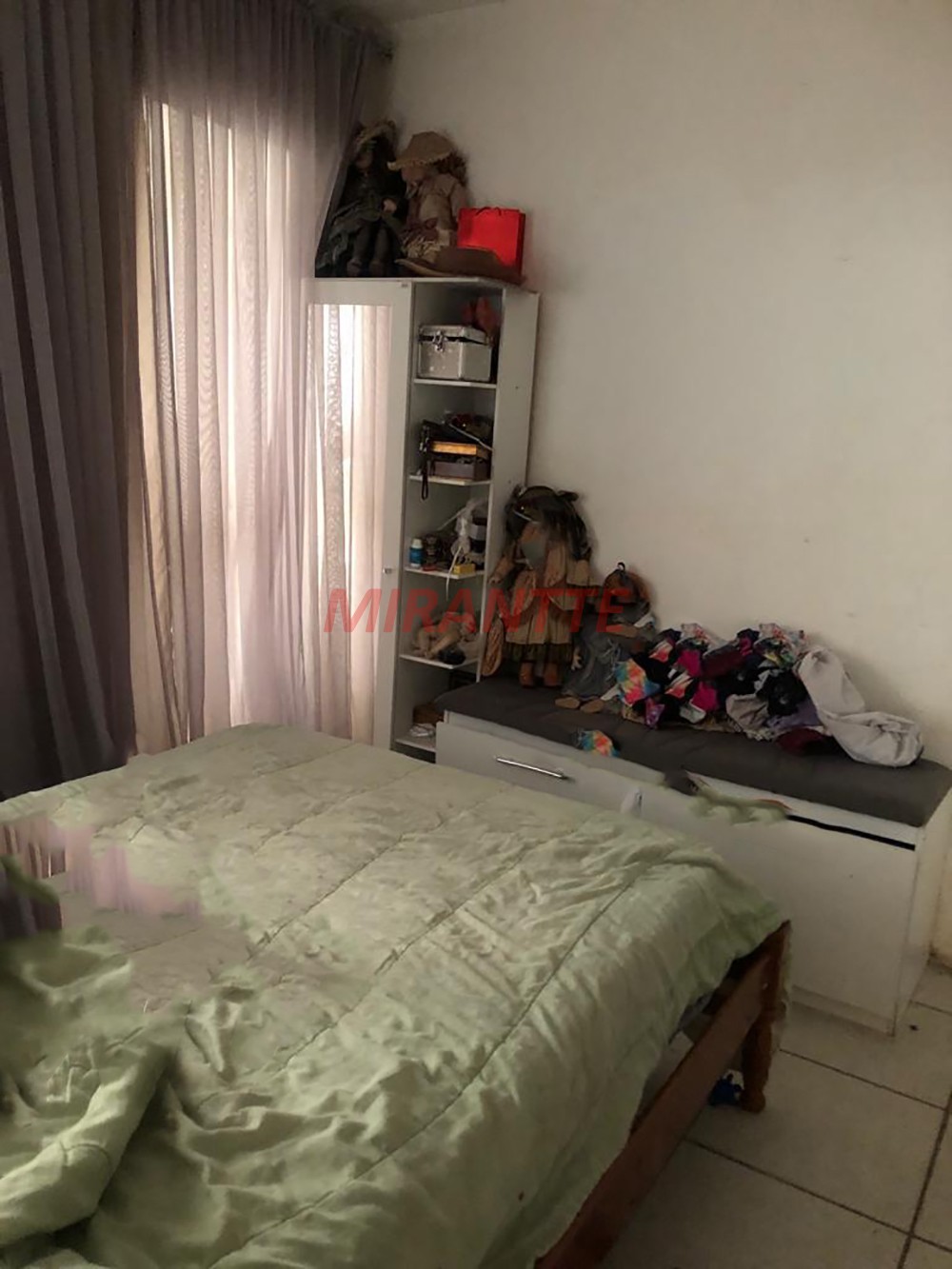 Cond. fechado de 145m² com 3 quartos em Centro