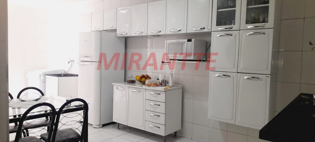 Casa terrea de 68m² com 2 quartos em Vila Galvão