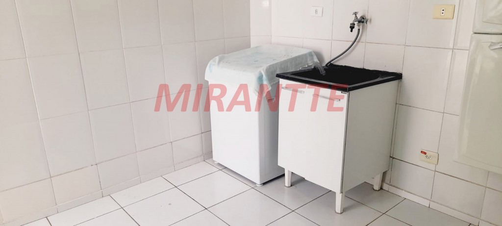 Casa terrea de 68m² com 2 quartos em Vila Galvão