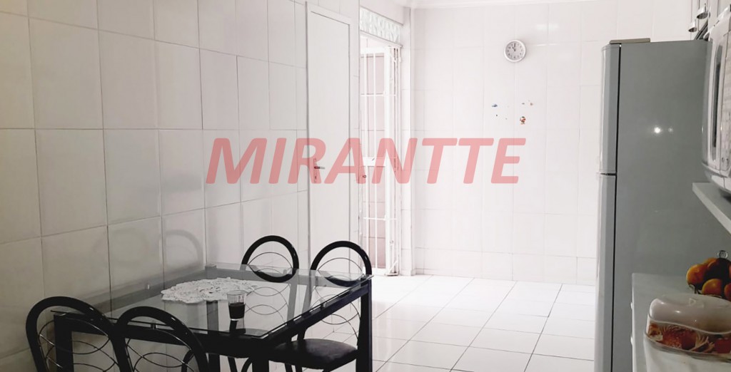 Casa terrea de 68m² com 2 quartos em Vila Galvão