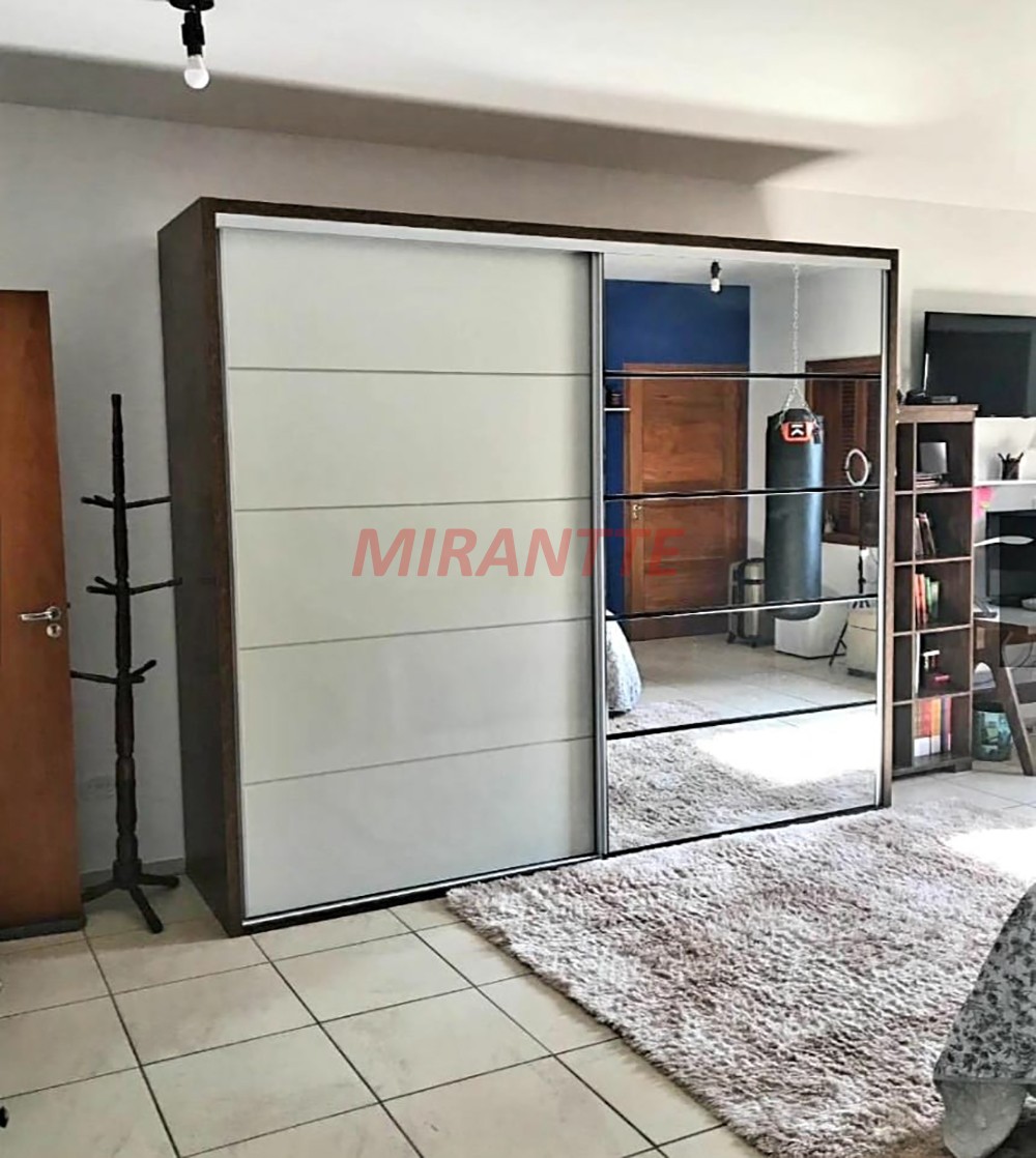 Cond. fechado de 582m² com 4 quartos em Morro Alto