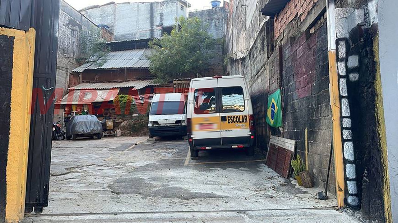 Terreno de 300m² em Jardim Peri
