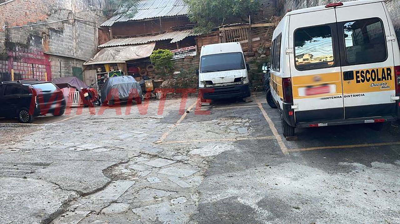 Terreno de 300m² em Jardim Peri