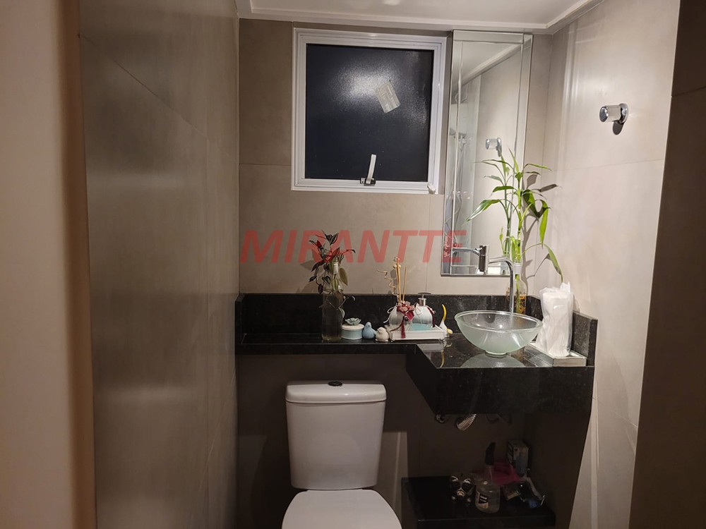 Cond. fechado de 85m² com 2 quartos em Santa Teresinha