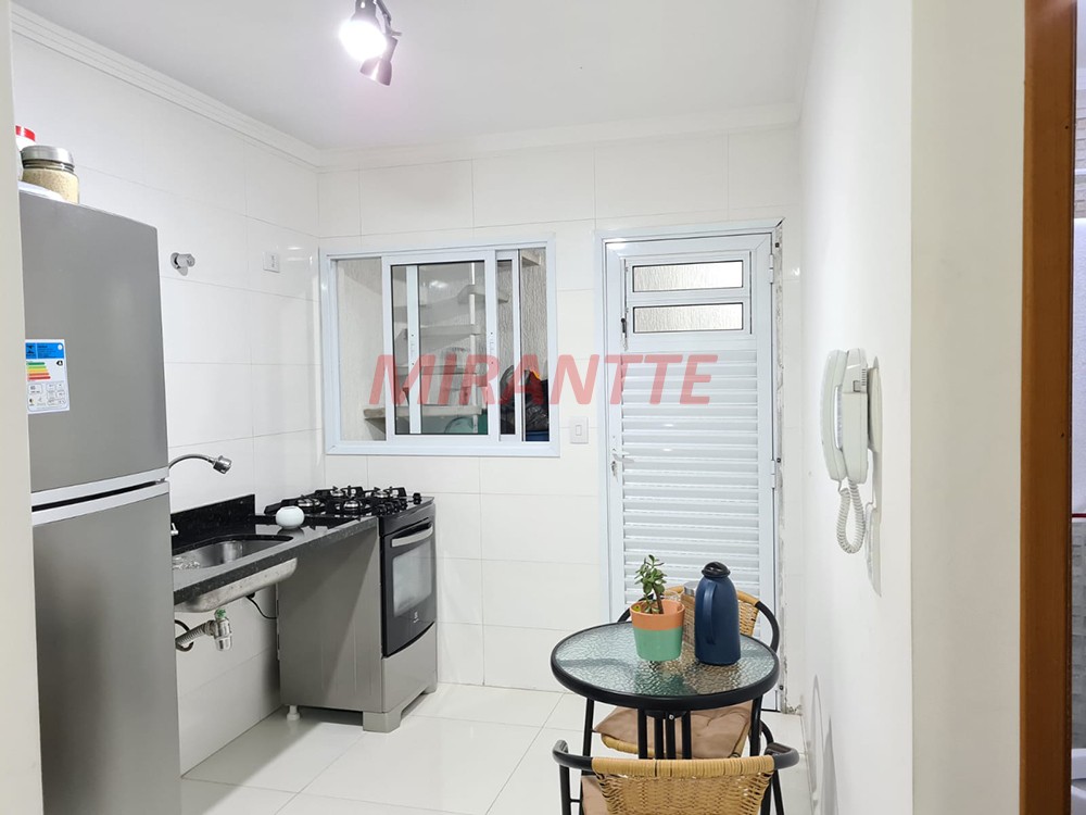 Cond. fechado de 85m² com 2 quartos em Santa Teresinha