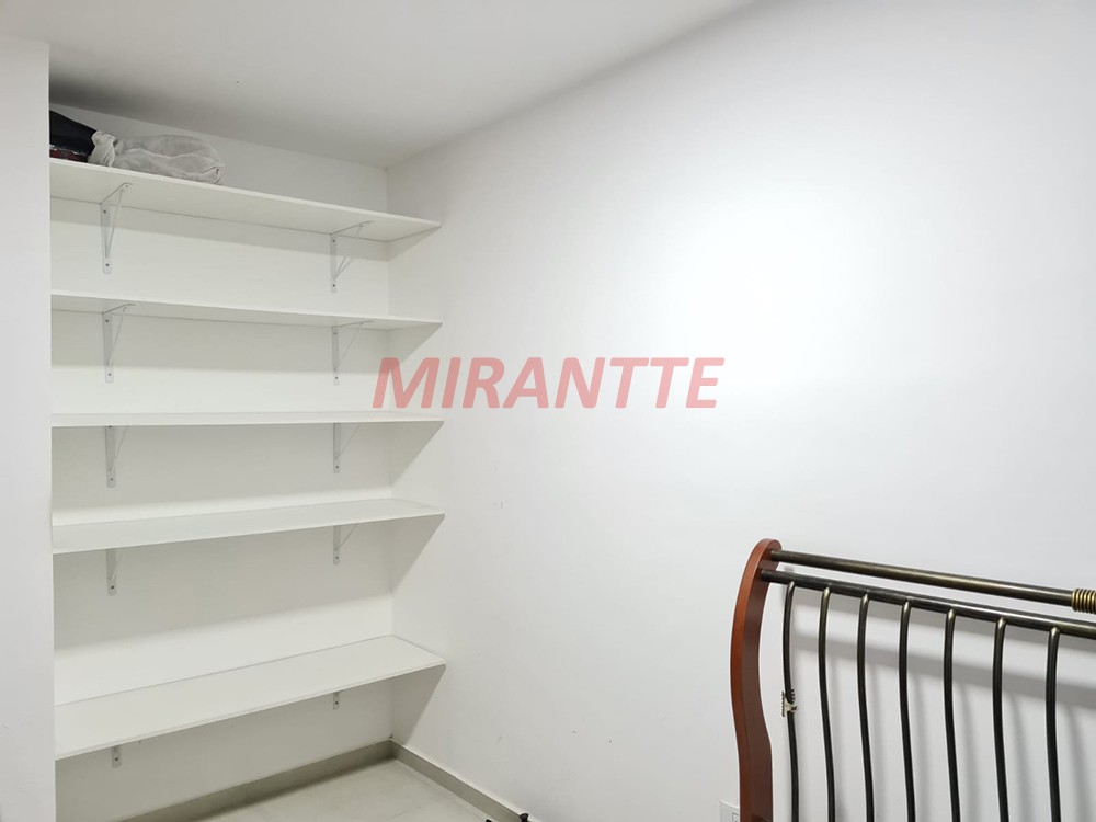 Cond. fechado de 85m² com 2 quartos em Santa Teresinha