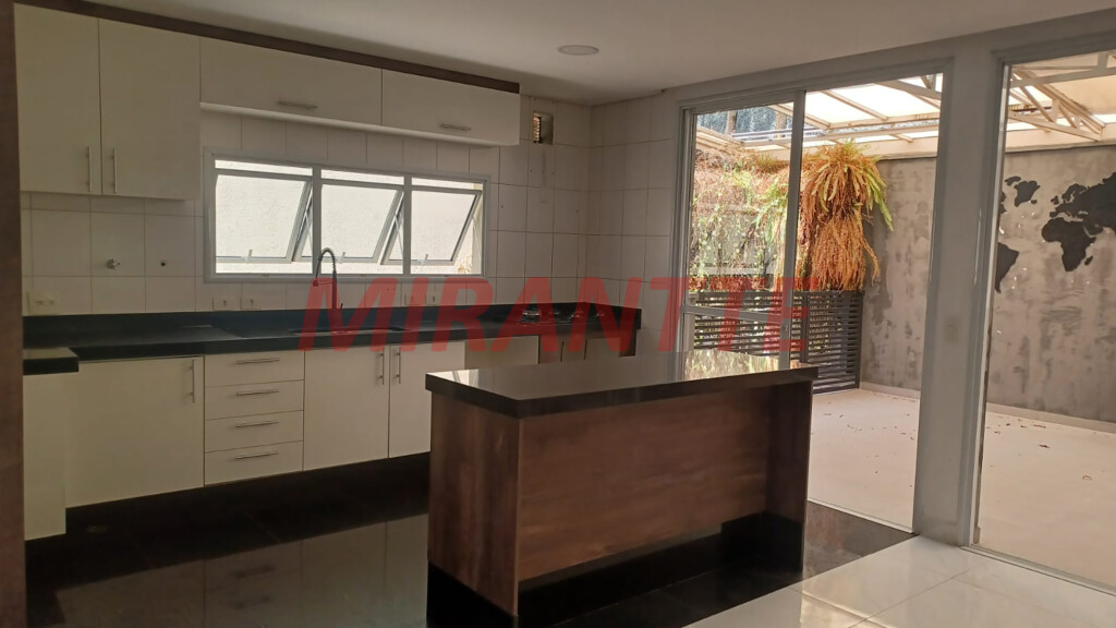 Sobrado de 224m² com 3 quartos em Tremembe