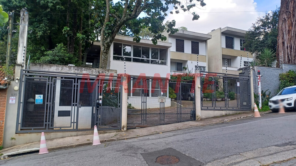 Sobrado de 224m² com 3 quartos em Tremembe