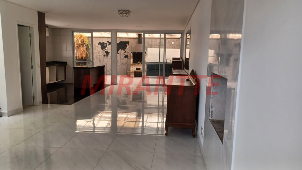 Sobrado de 224m² com 3 quartos em Tremembe