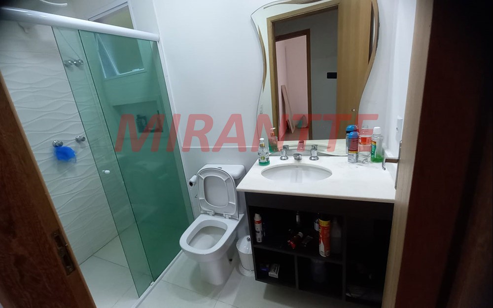 Sobrado de 262.53m² com 4 quartos em Serra Da Cantareira