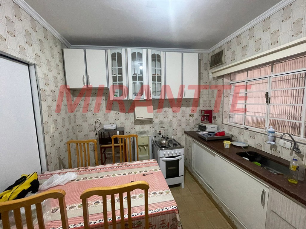 Sobrado de 141m² com 4 quartos em Bortolândia