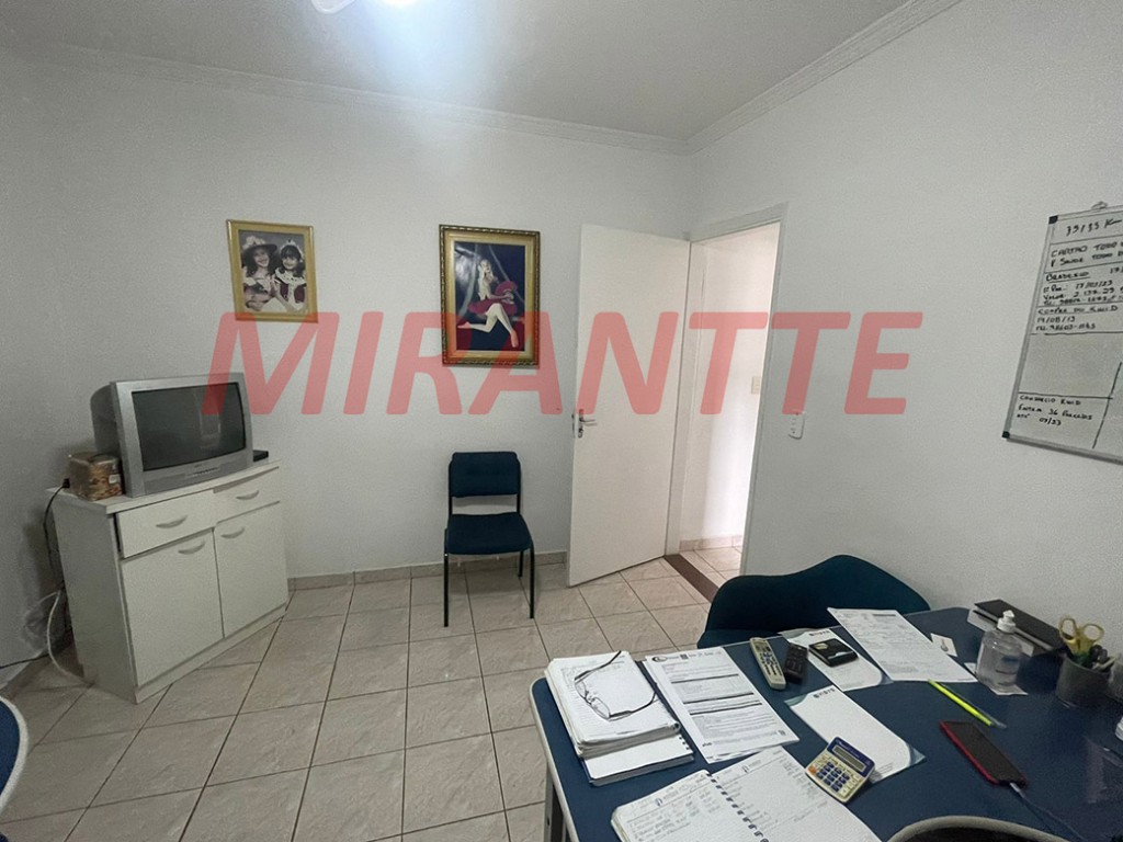 Sobrado de 141m² com 4 quartos em Bortolândia