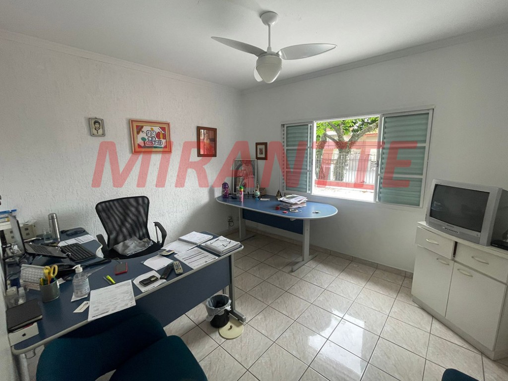 Sobrado de 141m² com 4 quartos em Bortolândia
