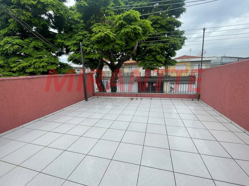 Sobrado de 141m² com 4 quartos em Bortolândia