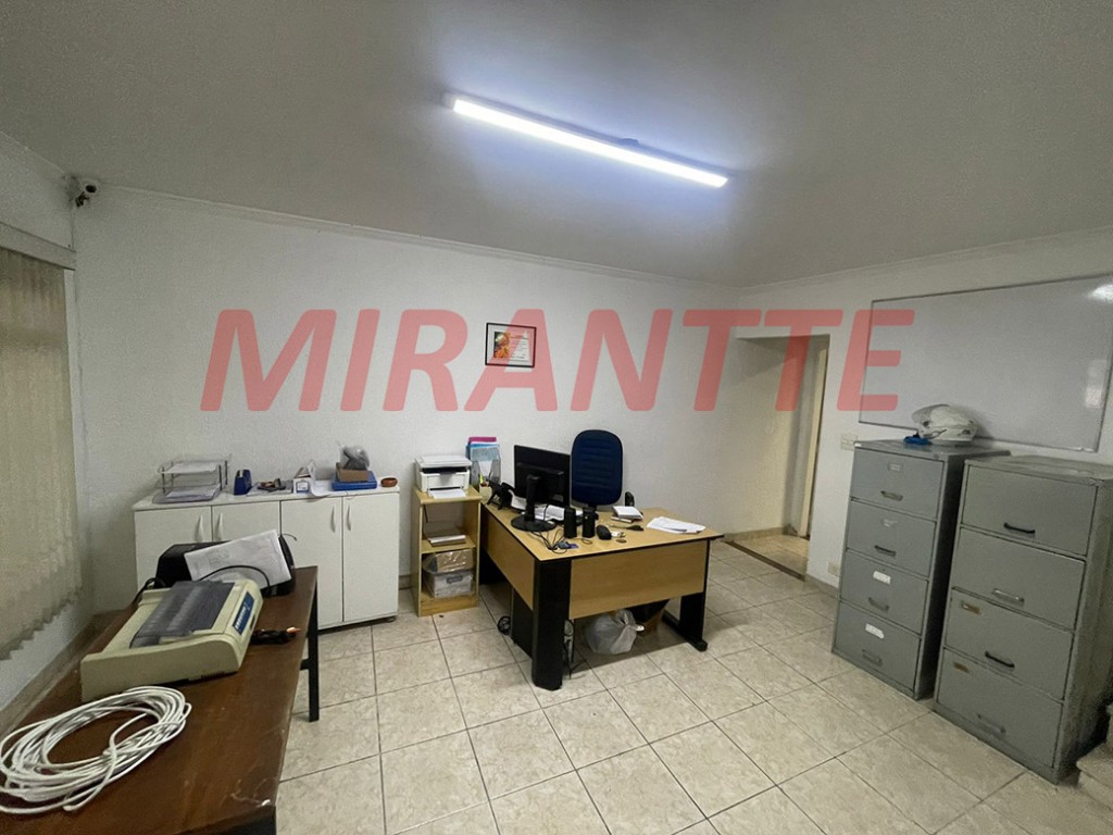 Sobrado de 141m² com 4 quartos em Bortolândia