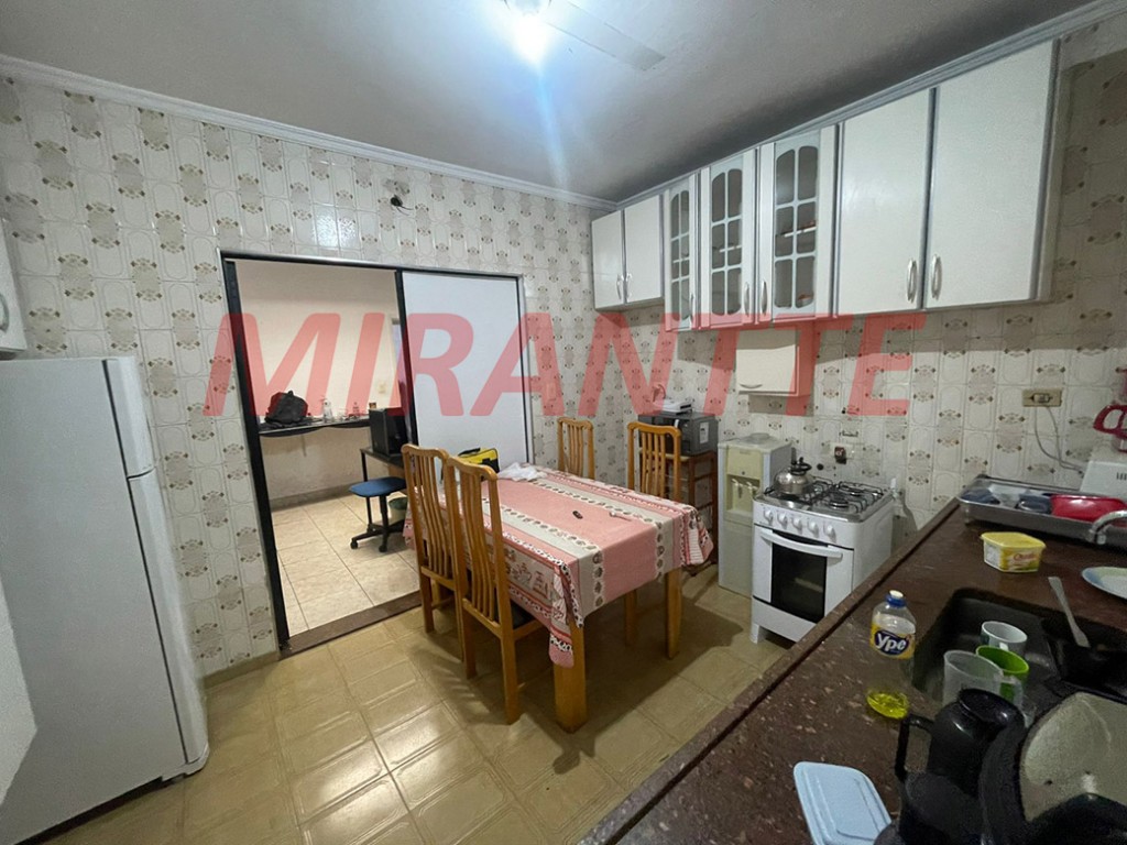 Sobrado de 141m² com 4 quartos em Bortolândia