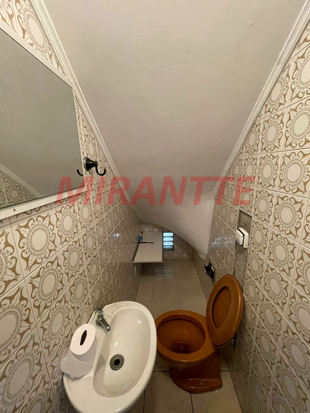 Sobrado de 141m² com 4 quartos em Bortolândia