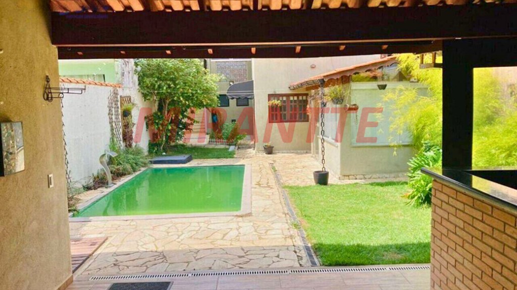 Casa terrea de 250m² com 3 quartos em JARDIM PAULISTA