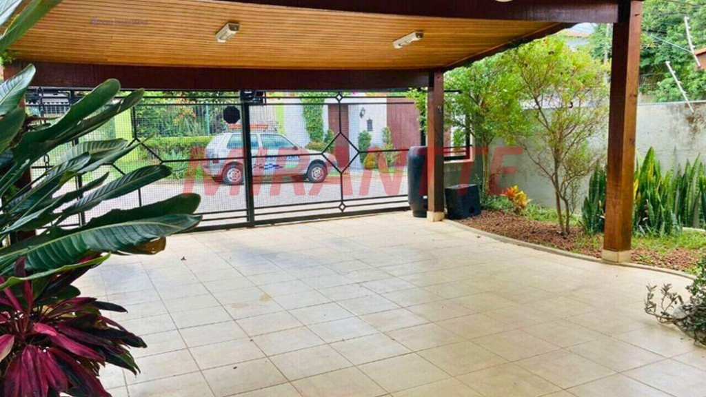 Casa terrea de 250m² com 3 quartos em JARDIM PAULISTA