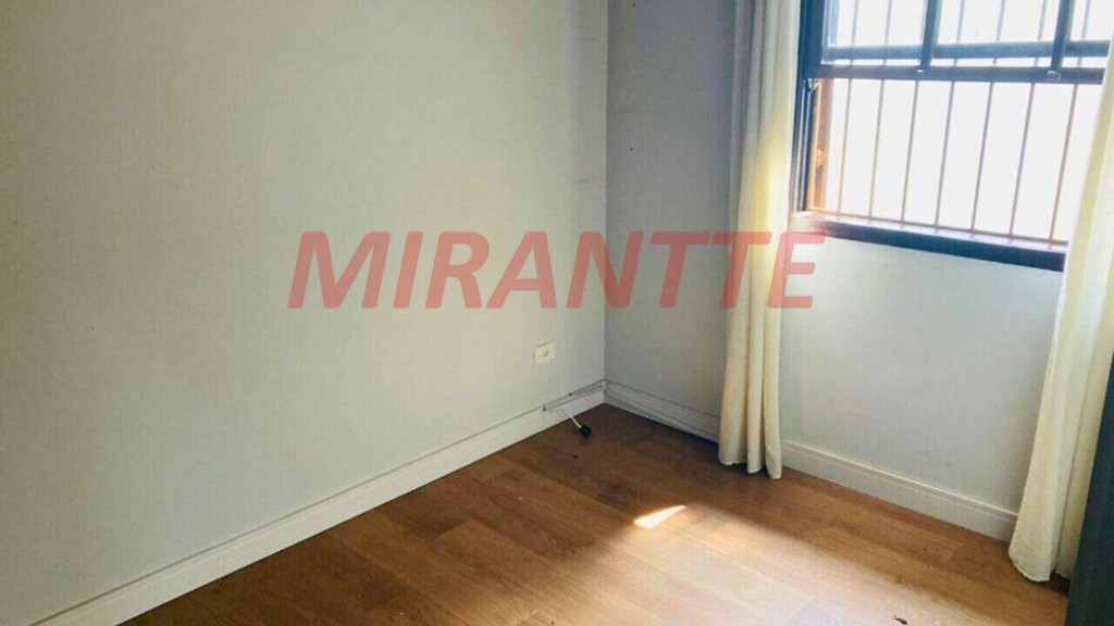 Casa terrea de 250m² com 3 quartos em JARDIM PAULISTA