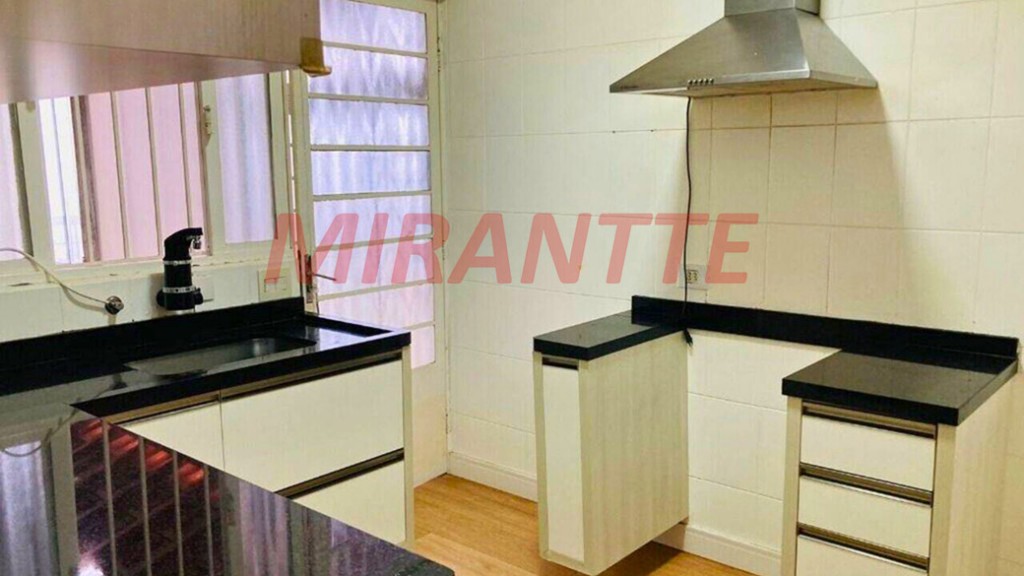 Casa terrea de 250m² com 3 quartos em JARDIM PAULISTA