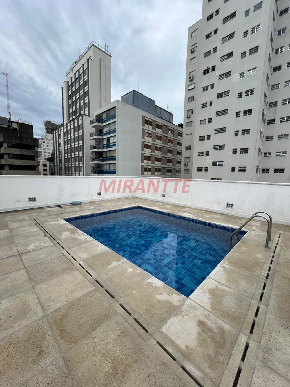 Apartamento de 70m² com 2 quartos em Higienópolis