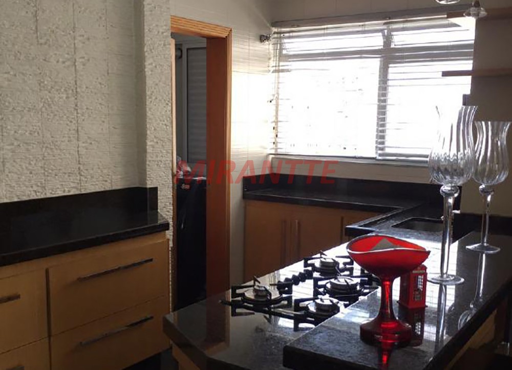 Apartamento de 69m² com 2 quartos em Santana