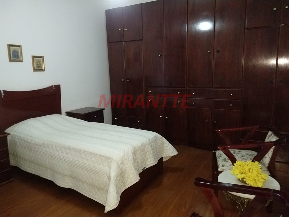 Sobrado de 152m² com 2 quartos em Jardim Santa Mena