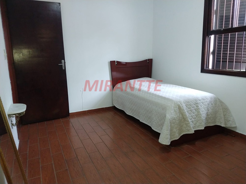 Sobrado de 152m² com 2 quartos em Jardim Santa Mena