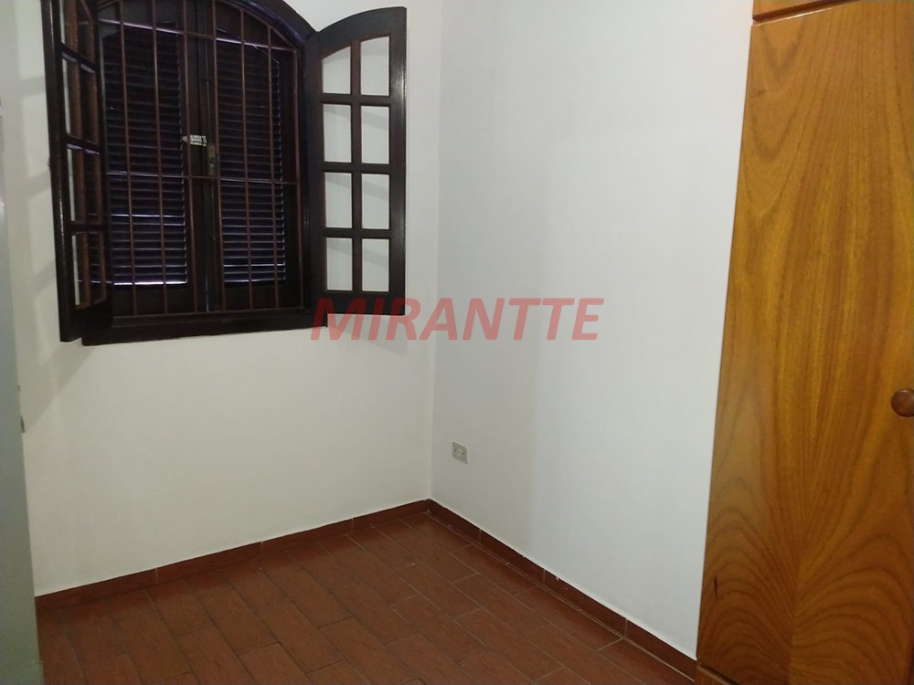 Sobrado de 152m² com 2 quartos em Jardim Santa Mena