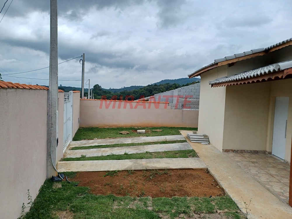 Casa terrea de 91m² com 2 quartos em Terra Preta