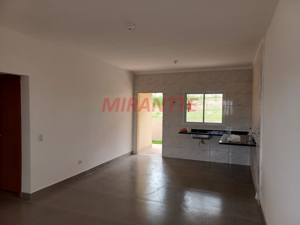 Casa terrea de 91m² com 2 quartos em Terra Preta