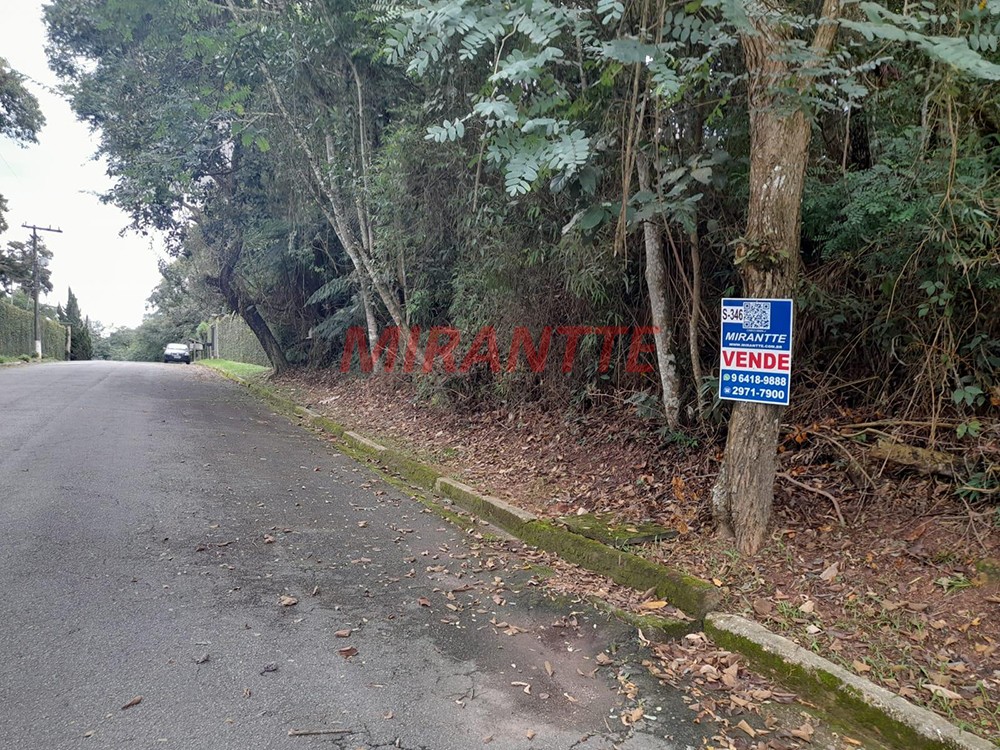 Terreno de 1810m² em Serra Da Cantareira