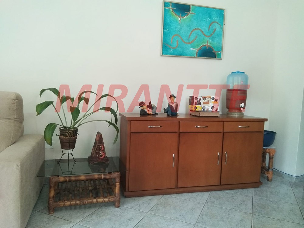 Sobrado de 90m² com 3 quartos em Jardim Virginia Bianca