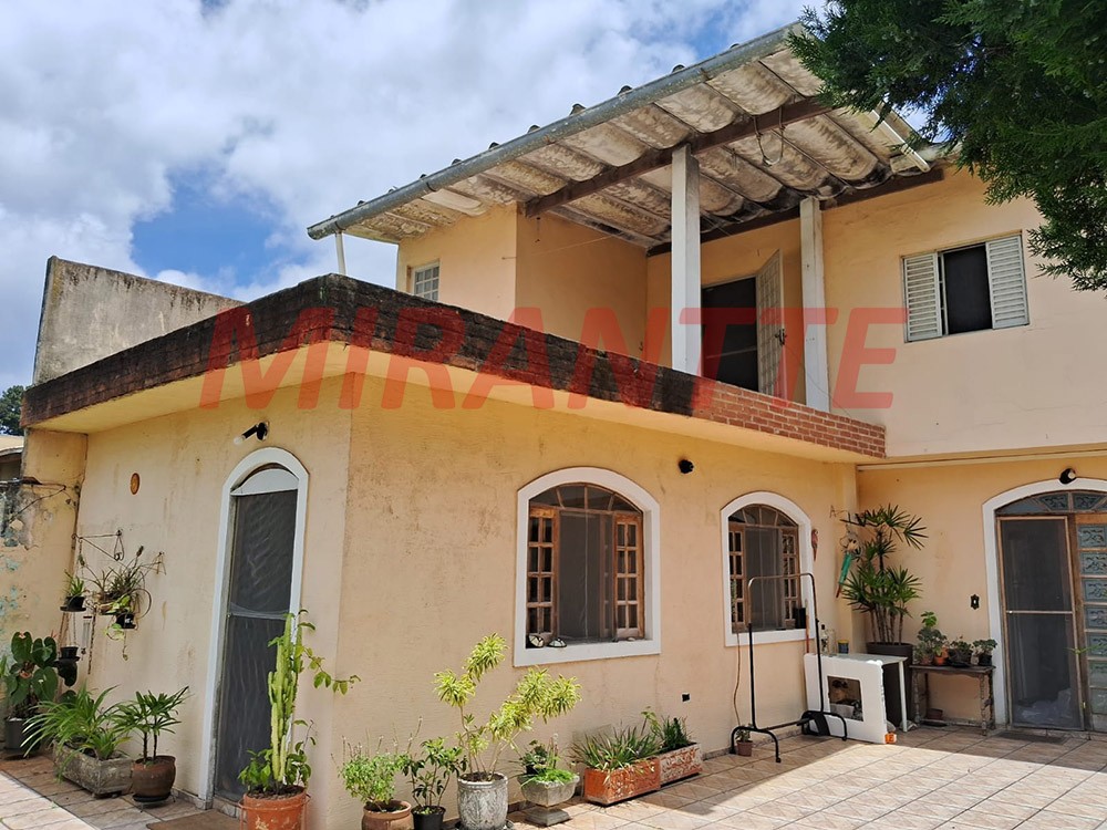 Sobrado de 90m² com 3 quartos em Jardim Virginia Bianca