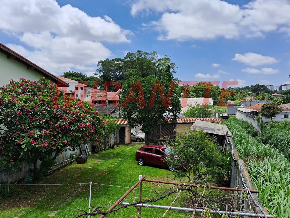 Sobrado de 90m² com 3 quartos em Jardim Virginia Bianca