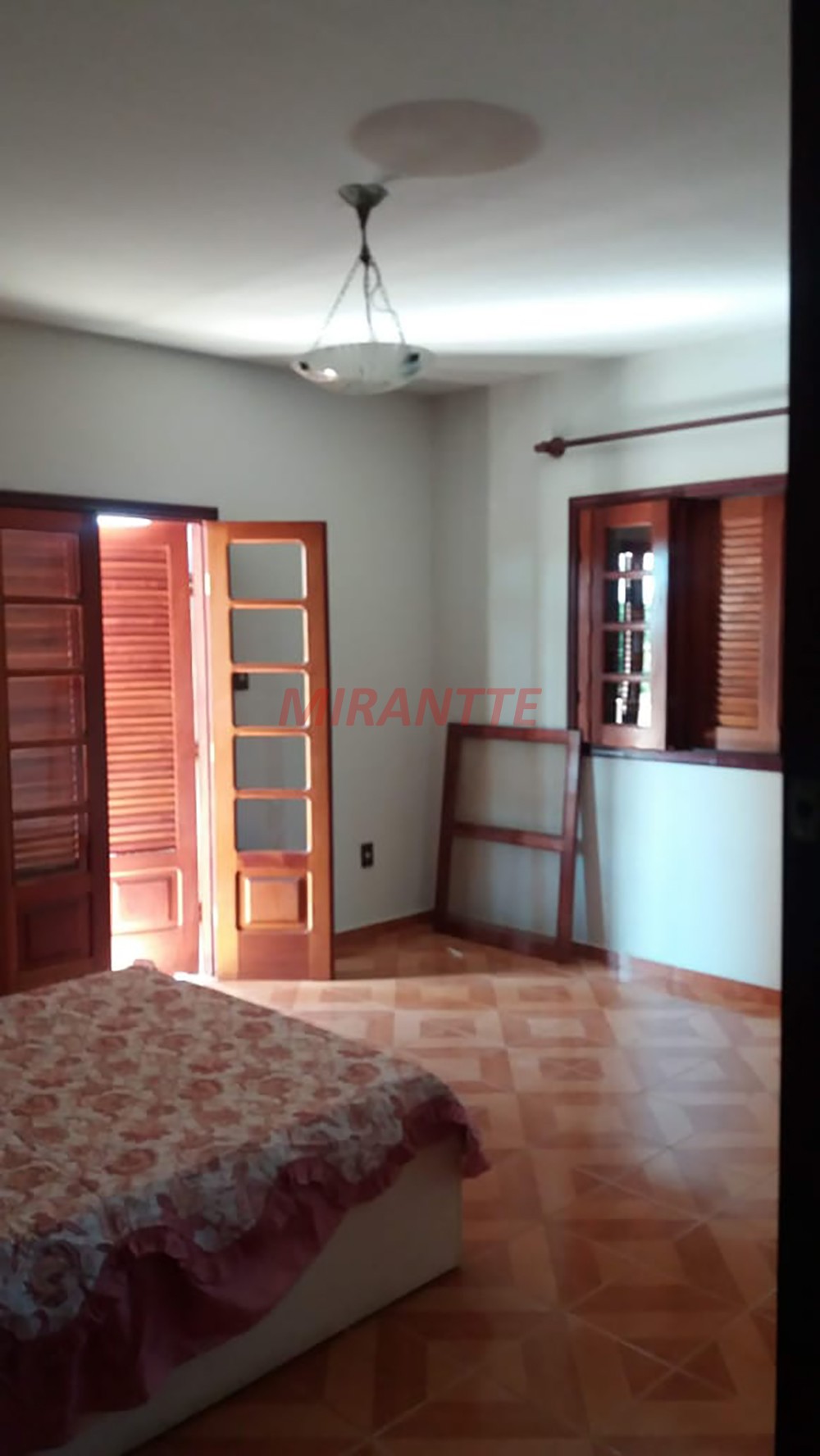 Sobrado de 337m² com 4 quartos em Marimbeiro