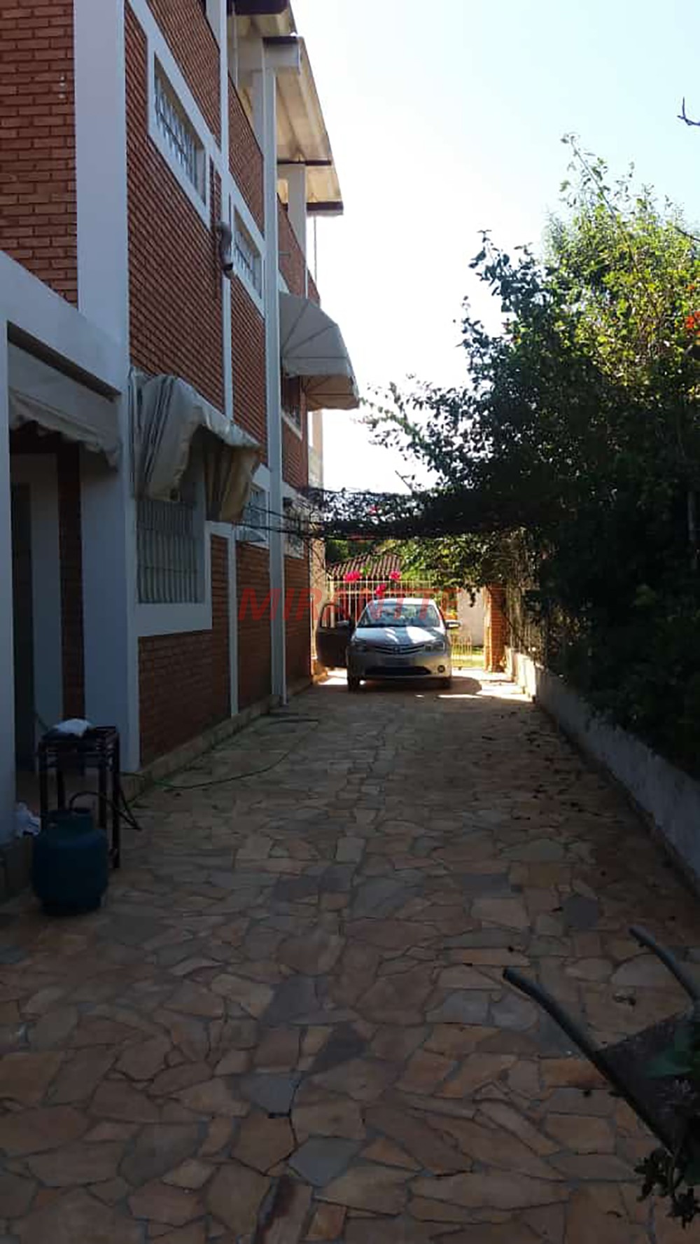 Sobrado de 337m² com 4 quartos em Marimbeiro