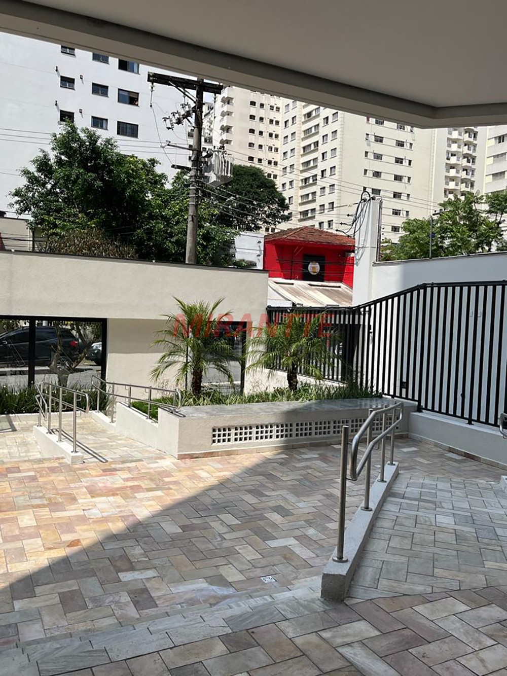 Apartamento de 59m² com 2 quartos em Moema