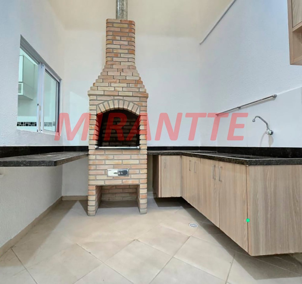 Cond. fechado de 120m² com 3 quartos em Vila Mazzei