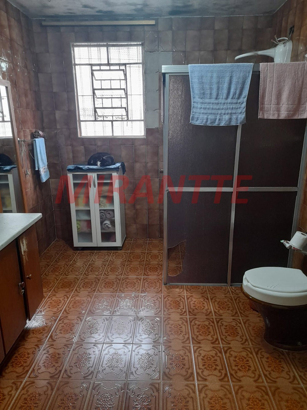 Sobrado de 240m² com 6 quartos em Vila Galvão