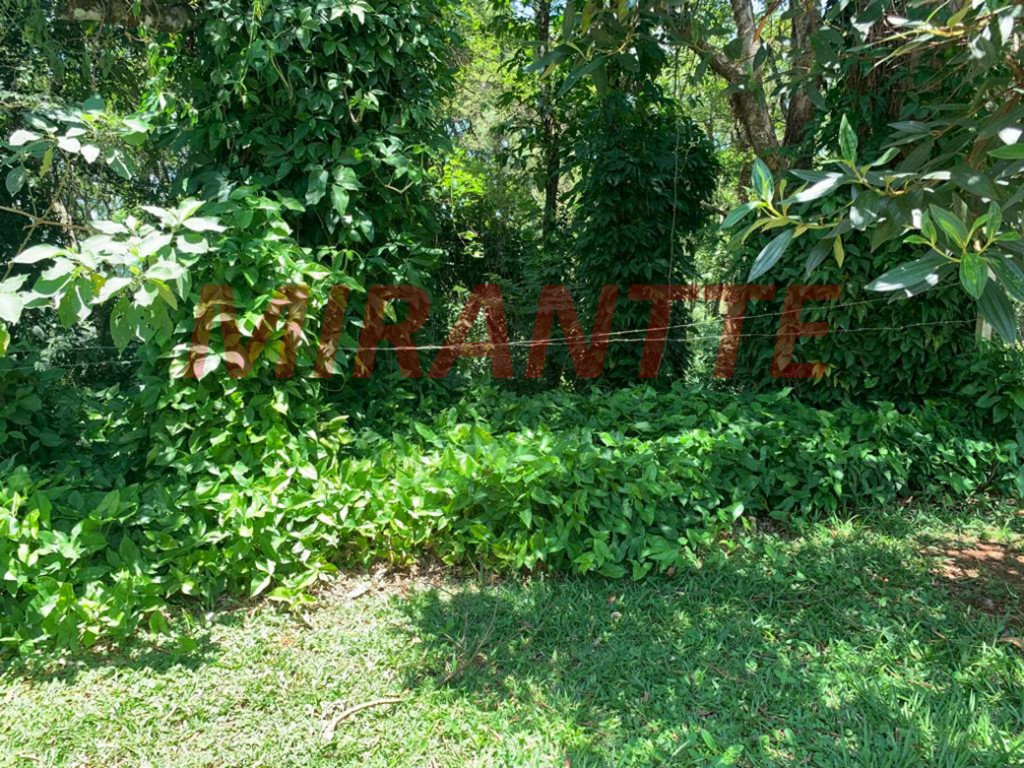 Terreno de 3683m² em Serra da Cantareira