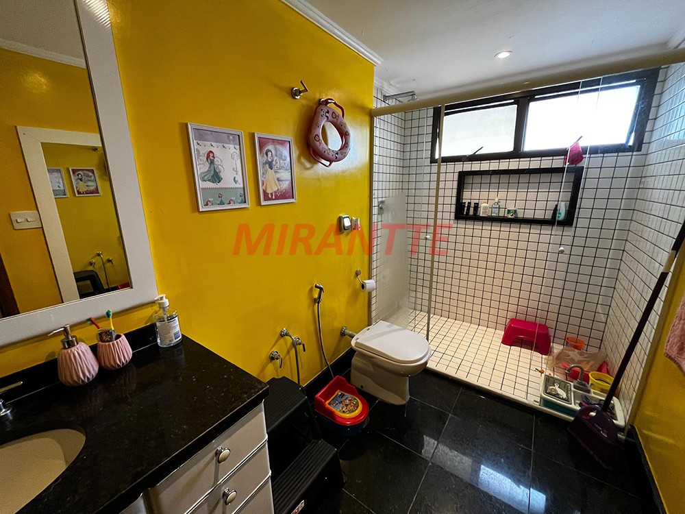 Apartamento com 4 quartos em Santana