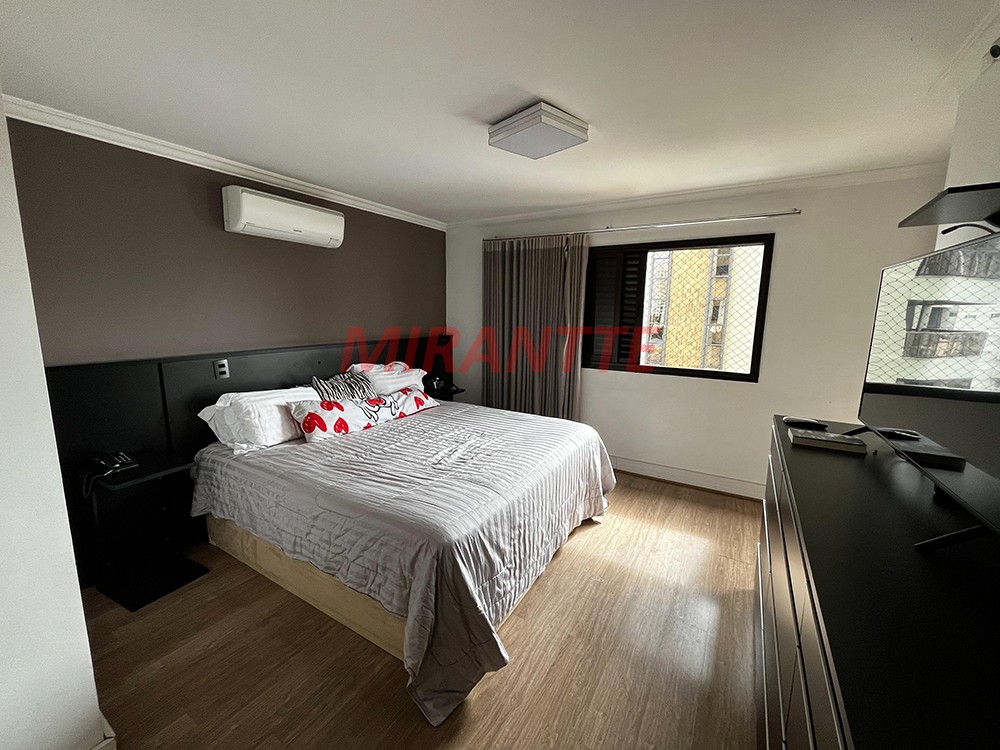 Apartamento com 4 quartos em Santana