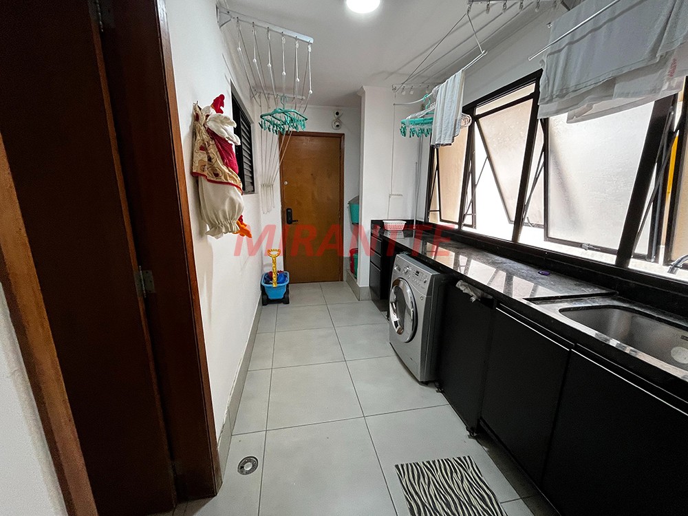 Apartamento com 4 quartos em Santana