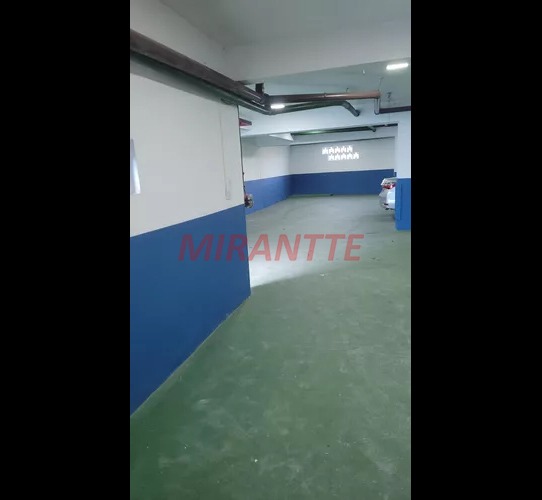 Comercial de 650m² em Limão