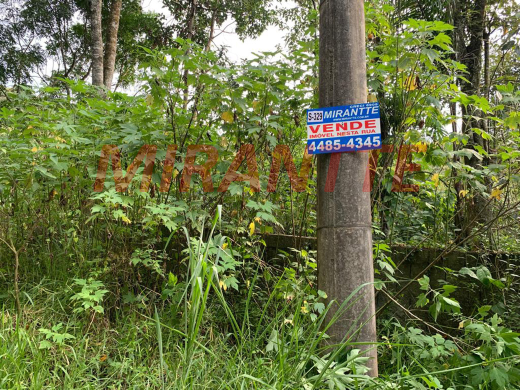 Terreno de 722m² em Roseira