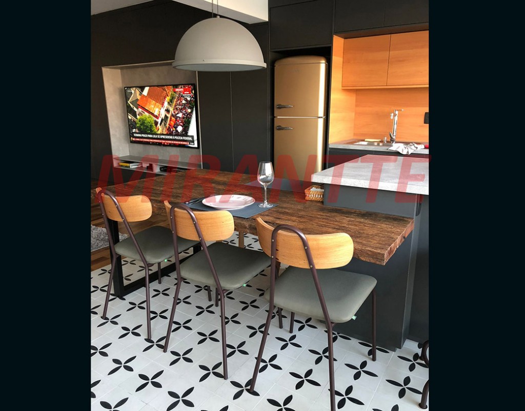 Apartamento de 79m² com 2 quartos em Perdizes