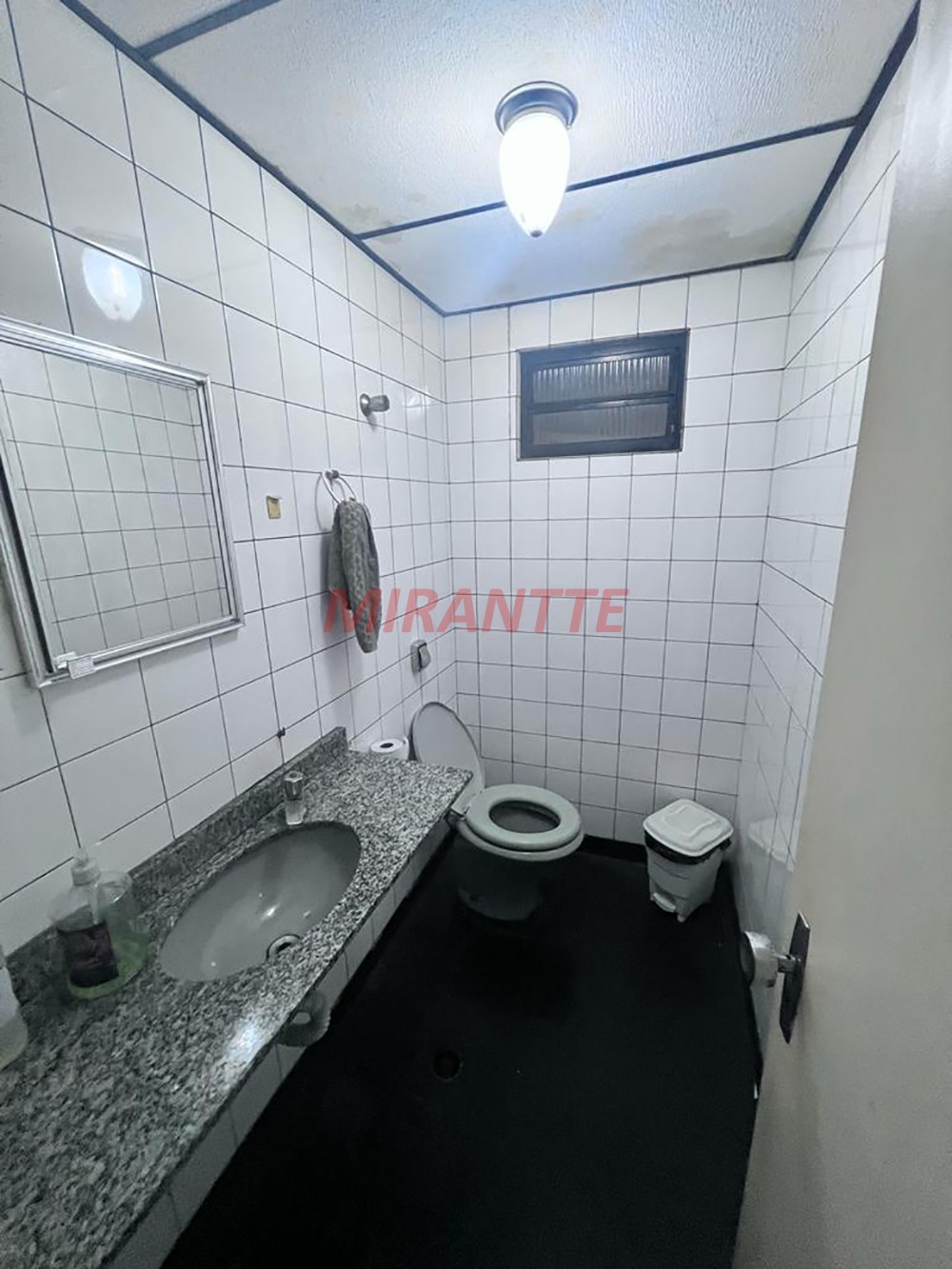 Comercial de 907m² em Brás