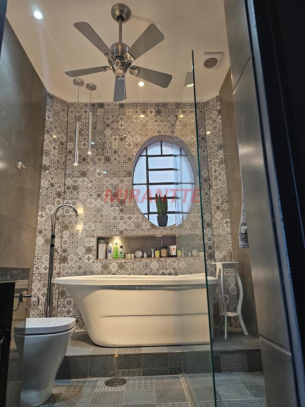 Apartamento de 142m² com 4 quartos em Santana
